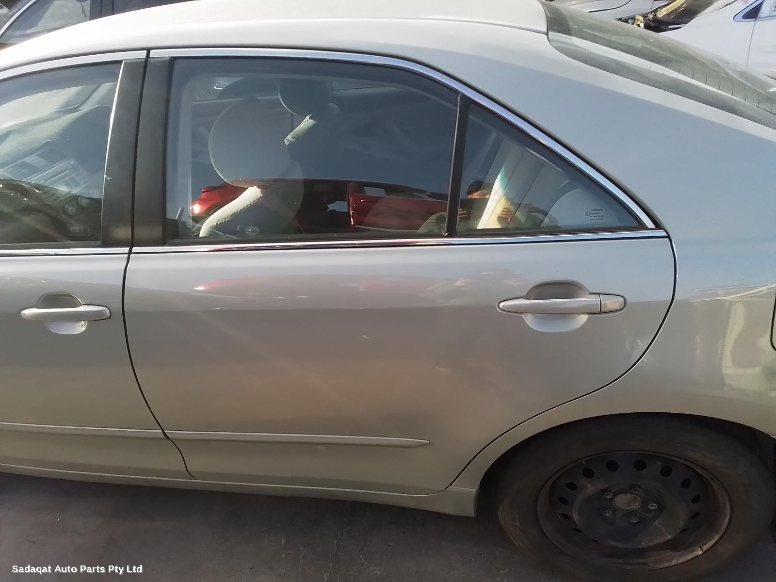 Toyota Camry Right Guard