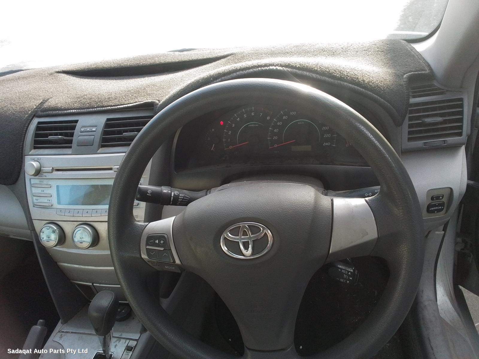 Toyota Camry Right Guard