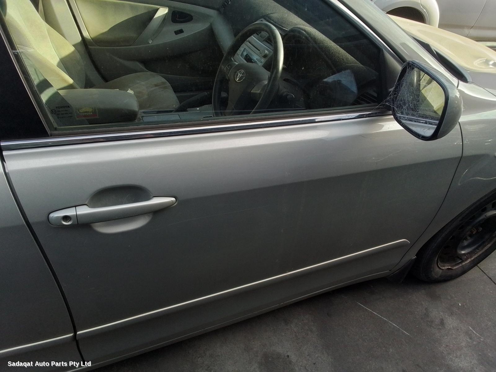 Toyota Camry Right Guard