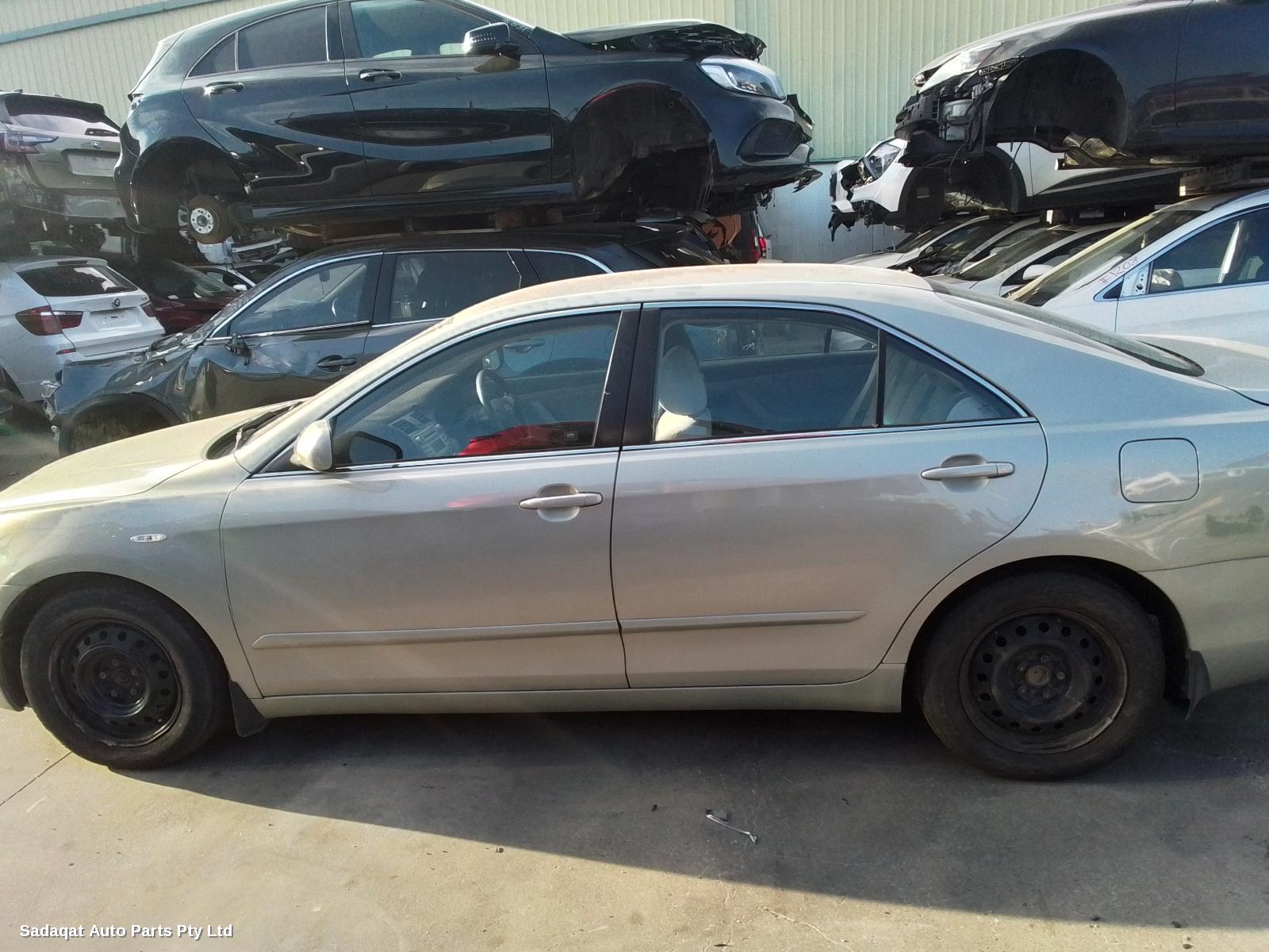 Toyota Camry Right Guard
