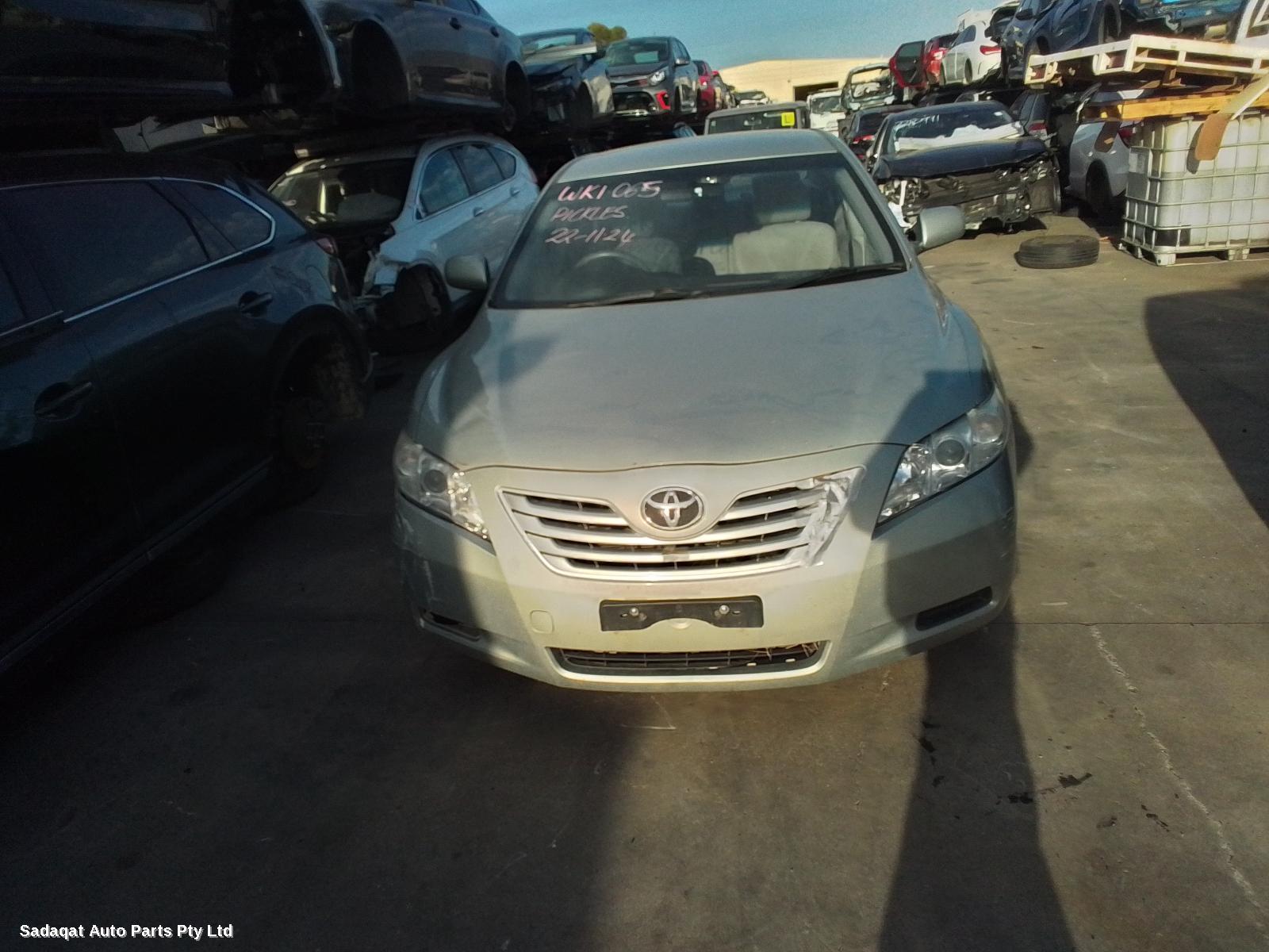 Toyota Camry Right Guard