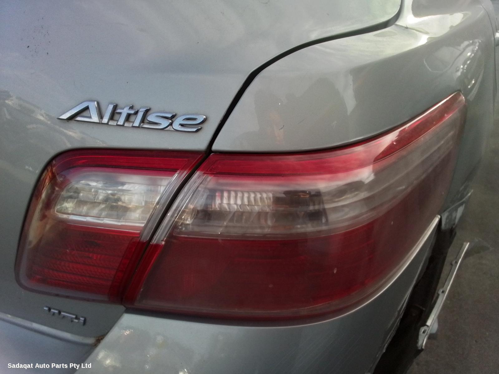 Toyota Camry Right Guard