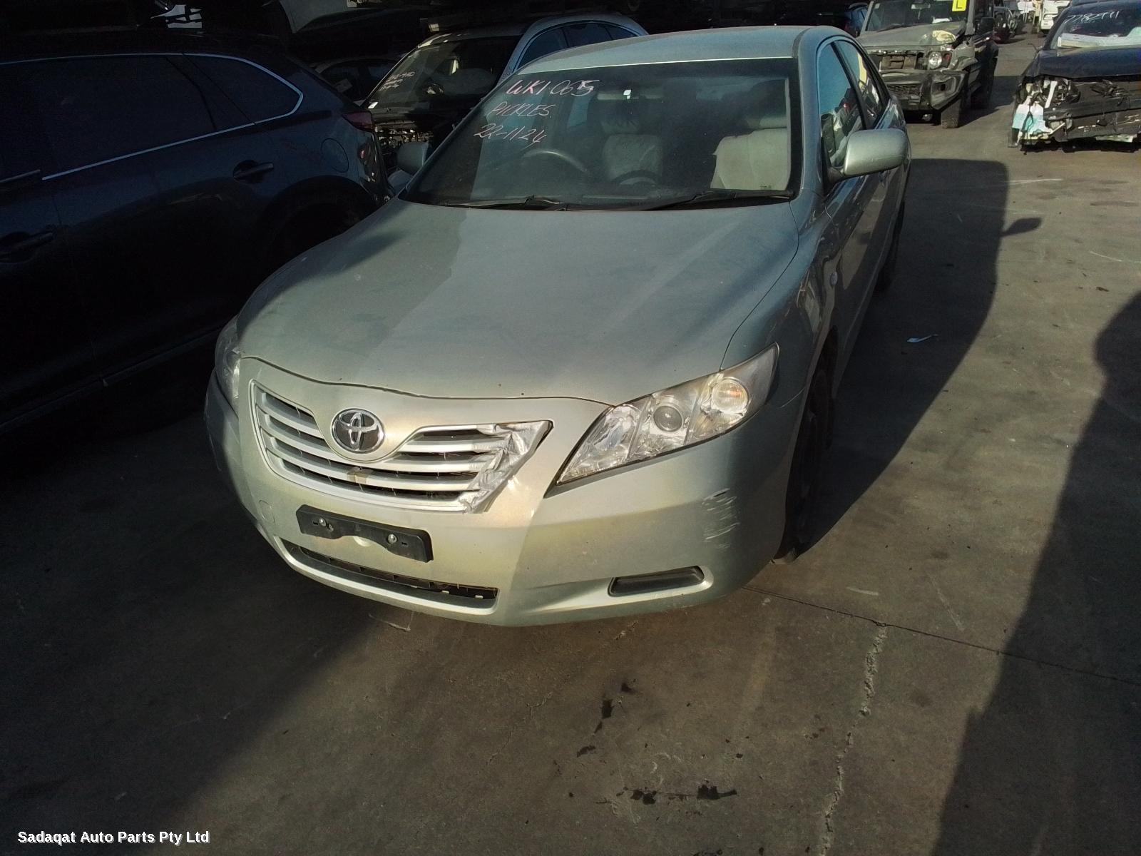 Toyota Camry Right Guard
