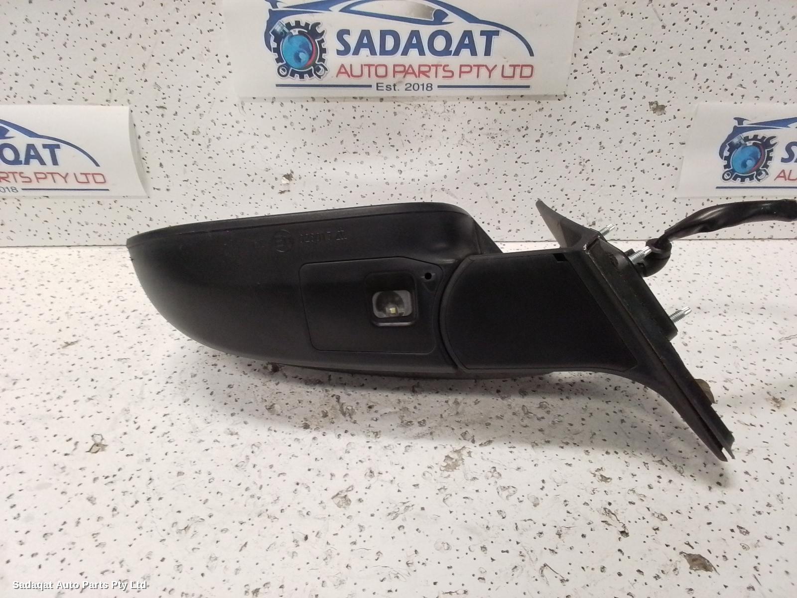 Toyota Kluger Left Door Mirror