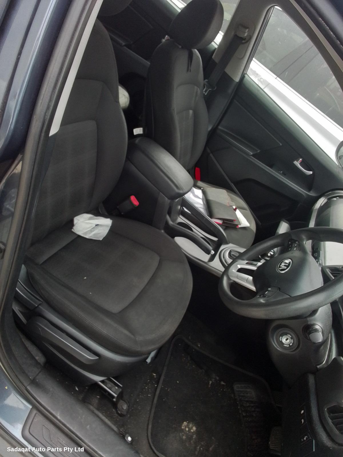 Kia Sportage Right Door Mirror