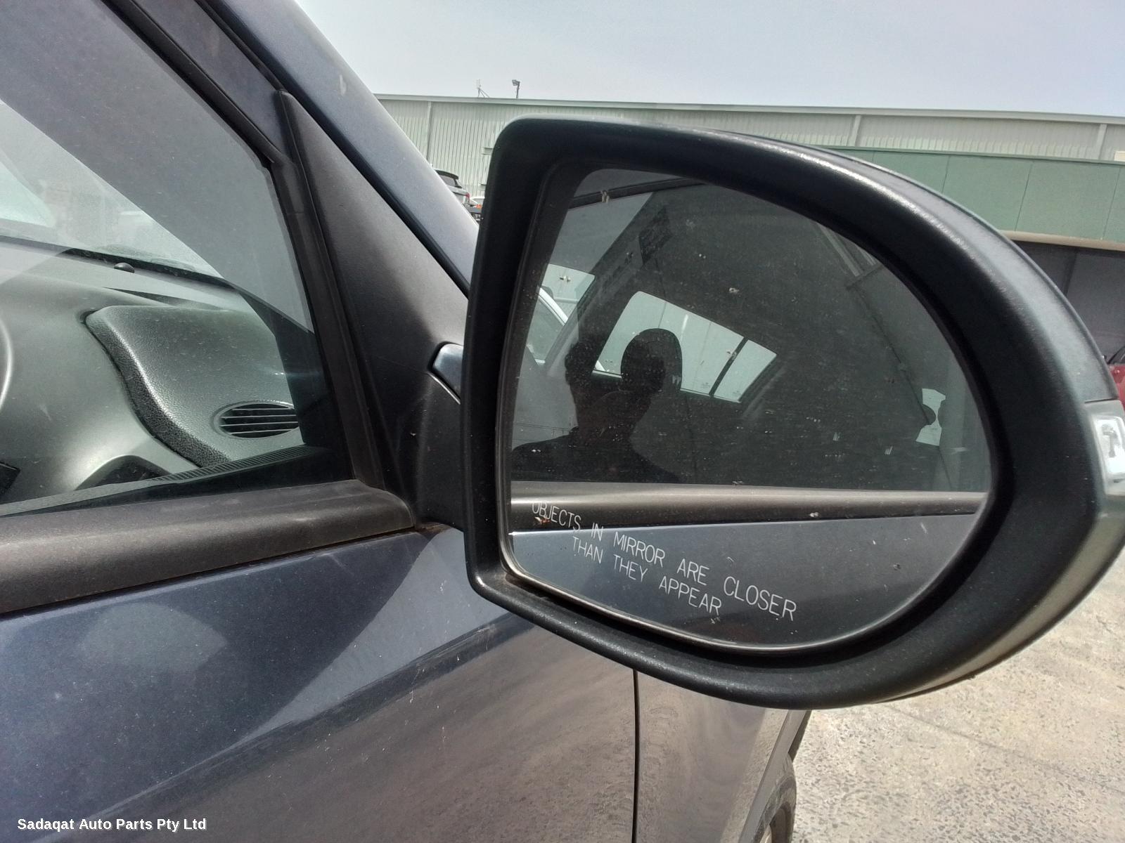 Kia Sportage Right Door Mirror