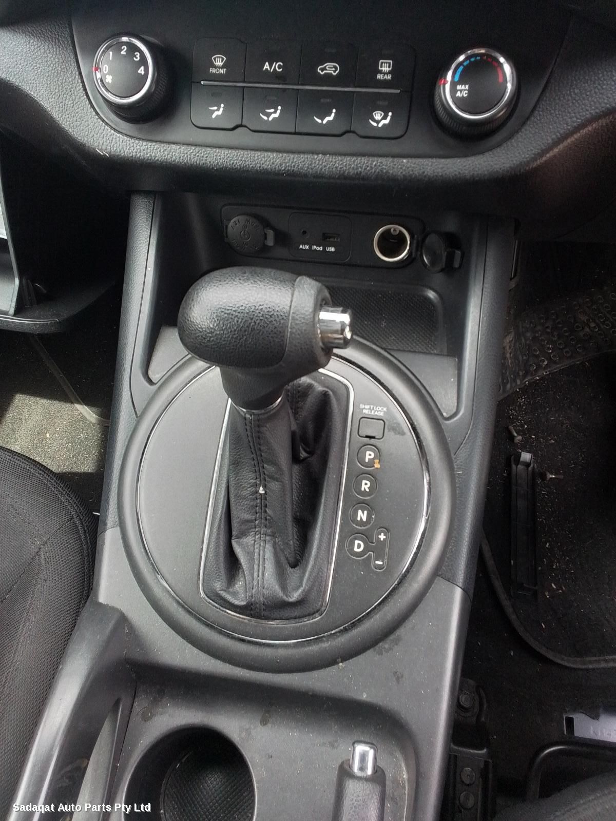 Kia Sportage Right Door Mirror