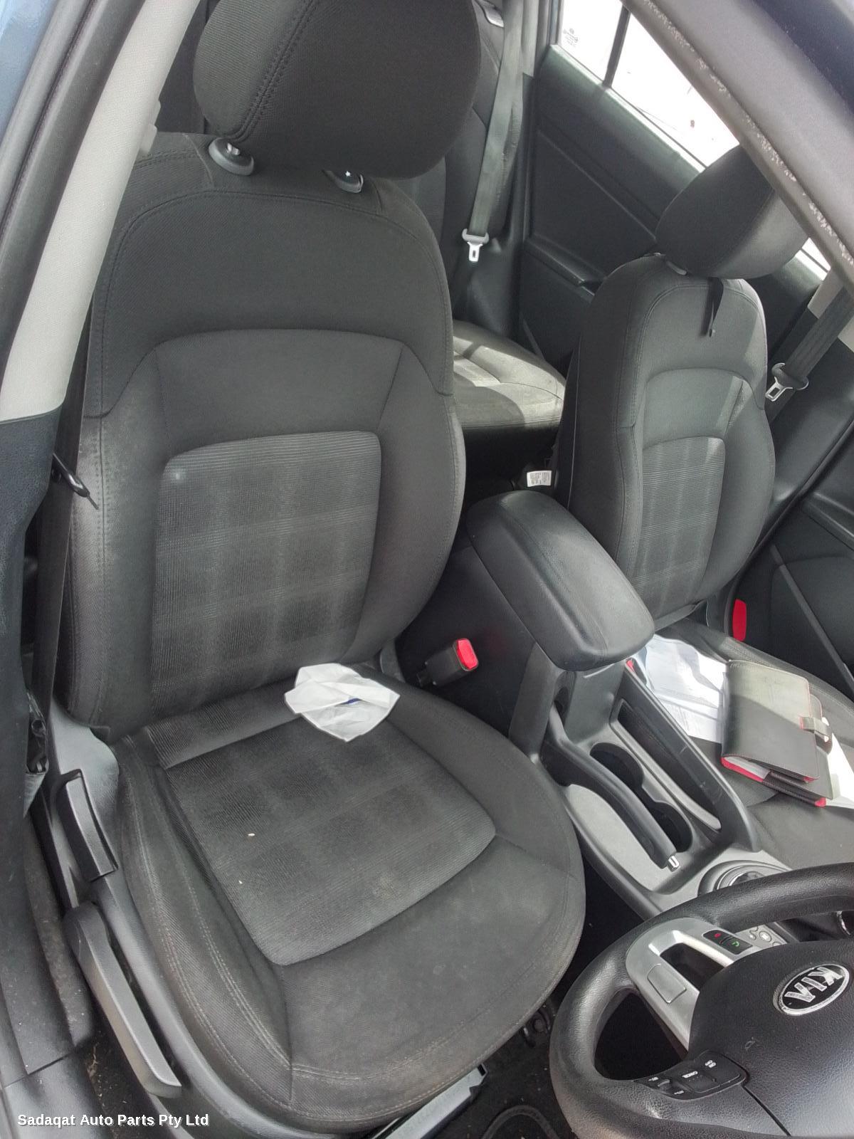 Kia Sportage Right Door Mirror