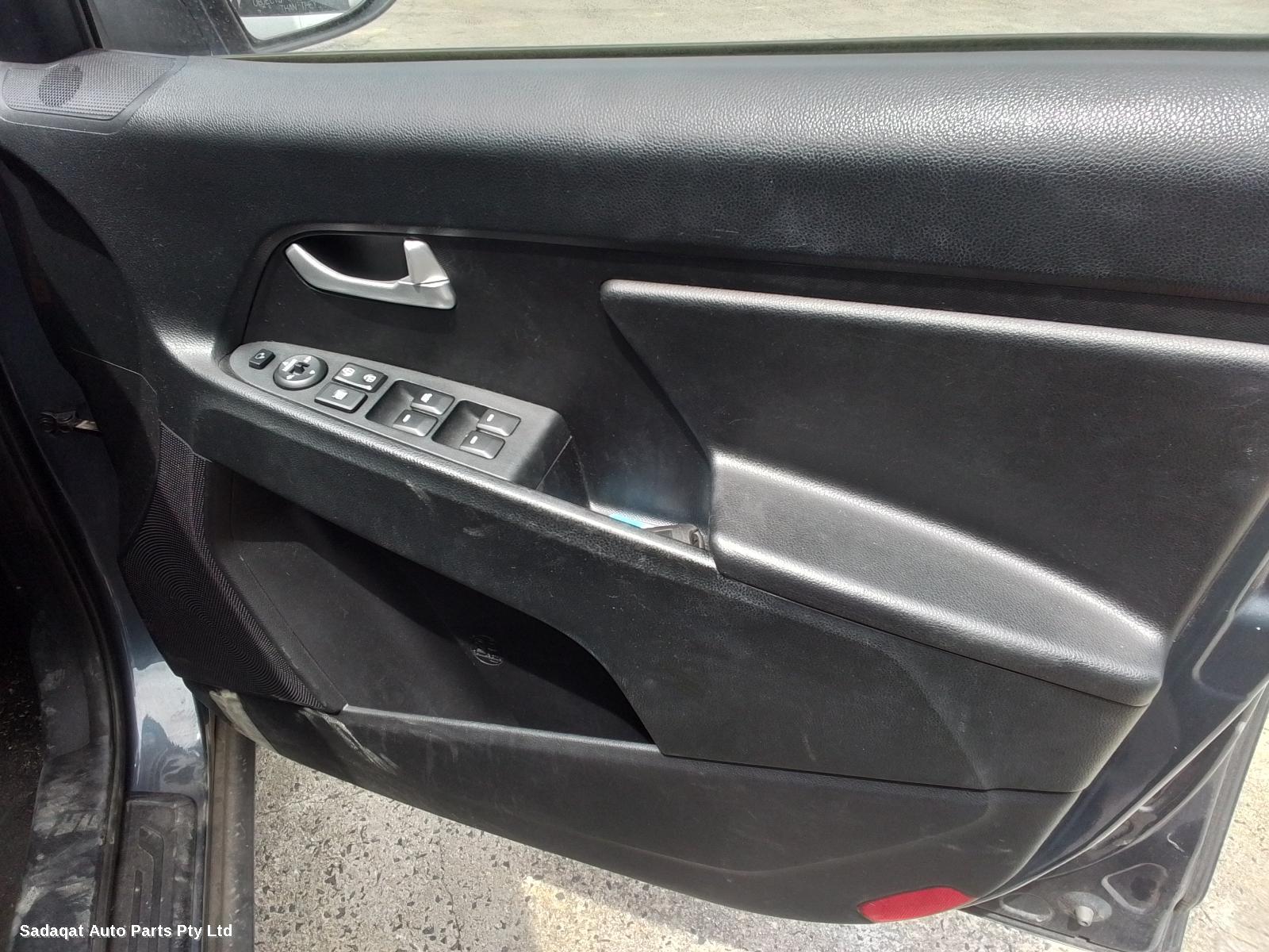 Kia Sportage Right Door Mirror