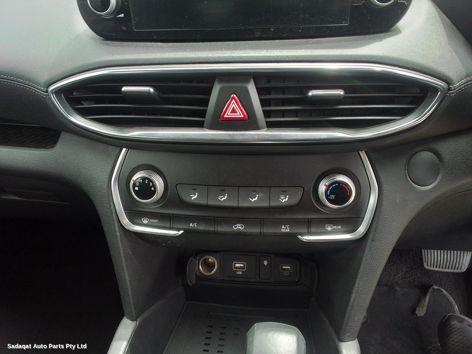 Hyundai Santa Fe Hatch Strut