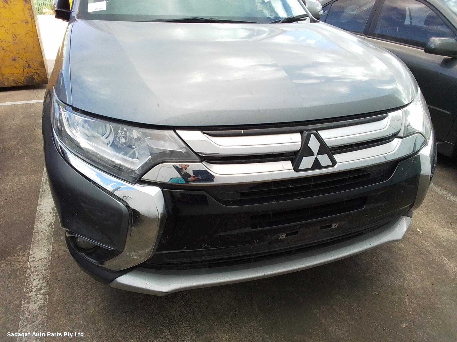 Mitsubishi Outlander Left Front Door Window