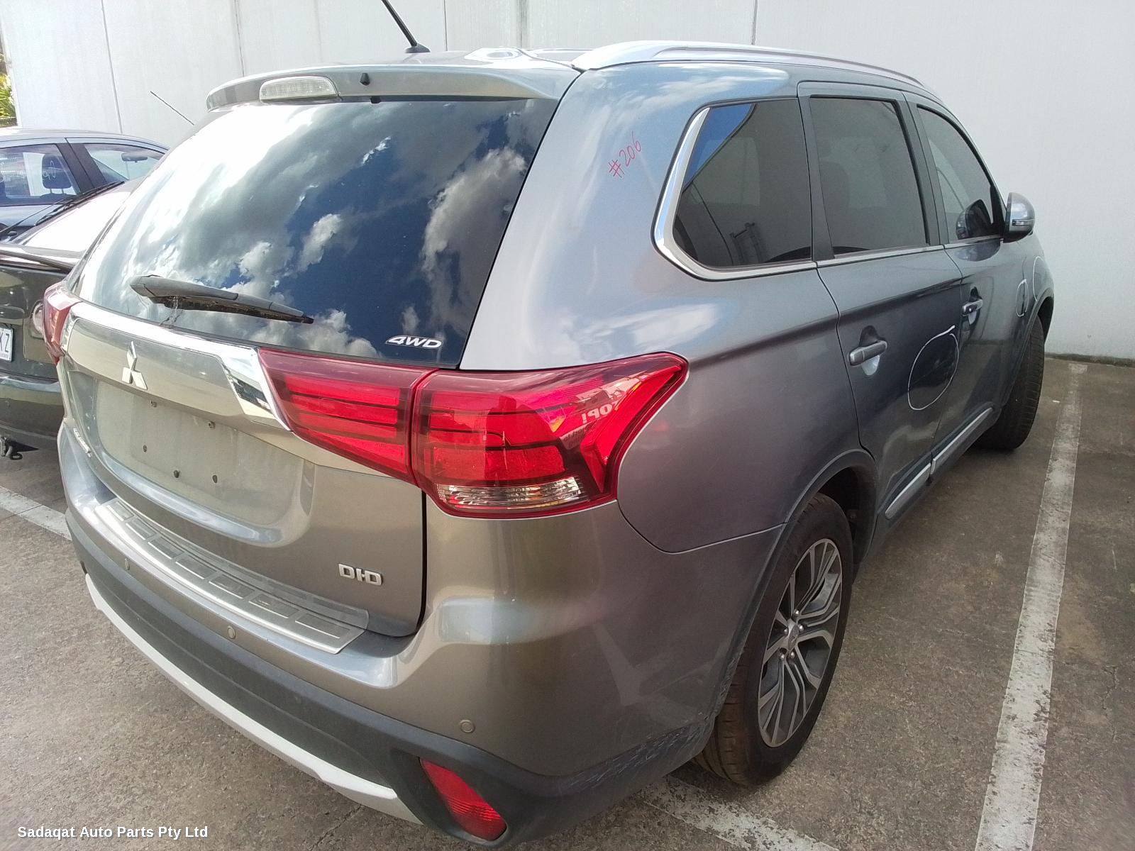 Mitsubishi Outlander Left Front Door Window
