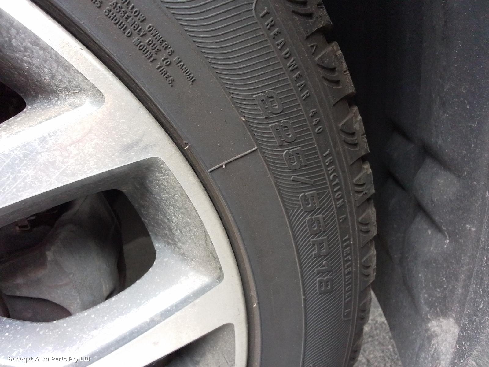 Mitsubishi Outlander Left Front Door Window