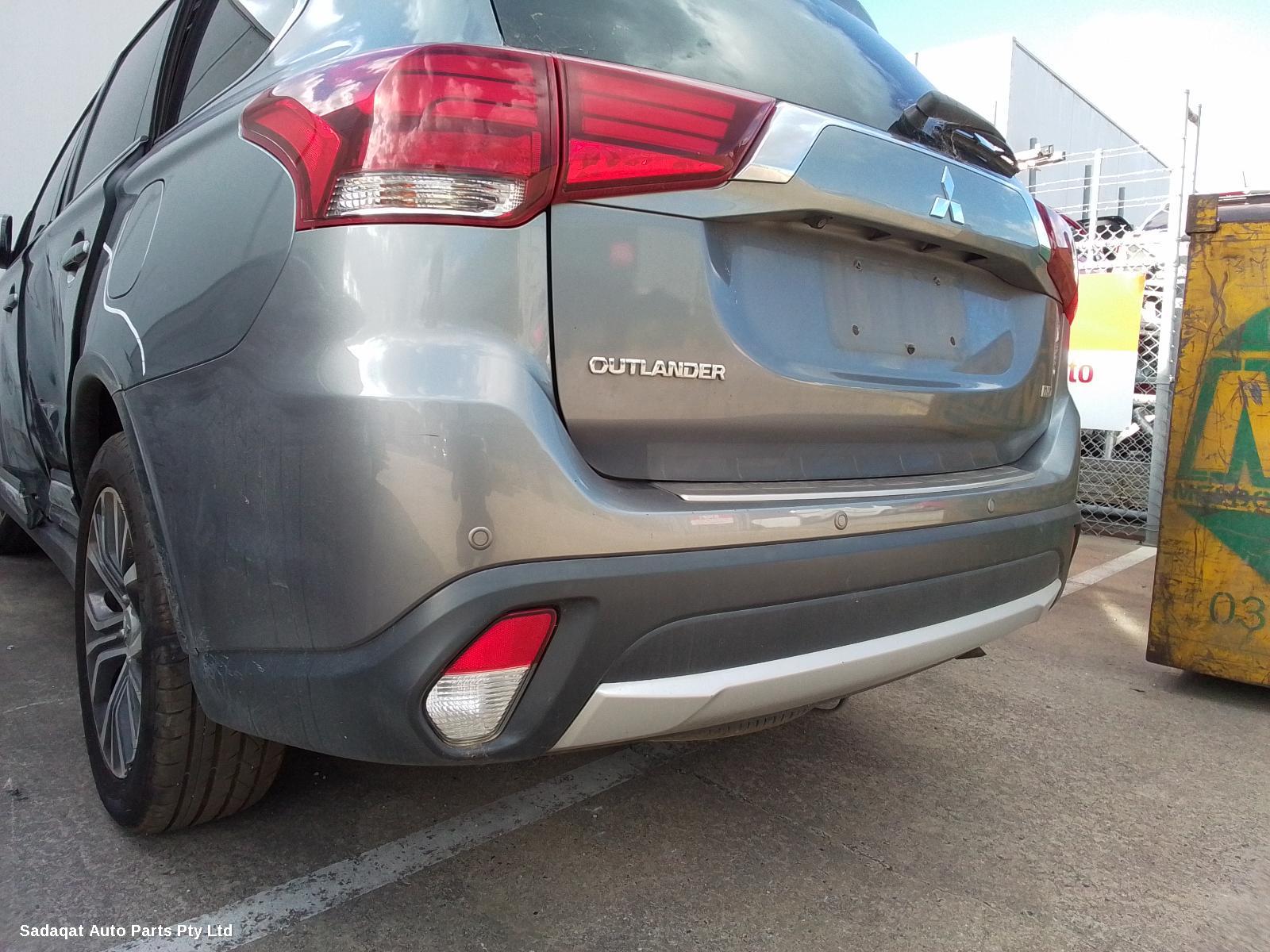 Mitsubishi Outlander Left Front Door Window