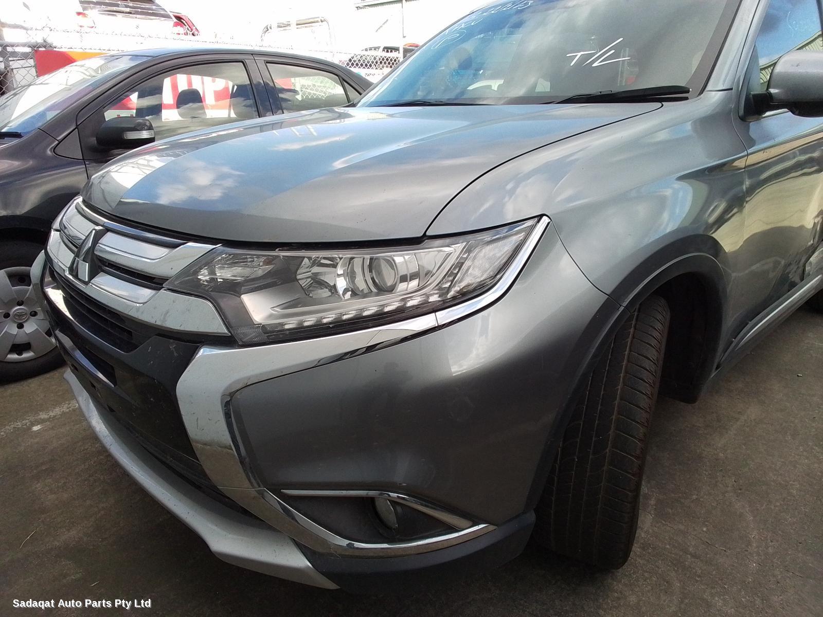 Mitsubishi Outlander Left Front Door Window