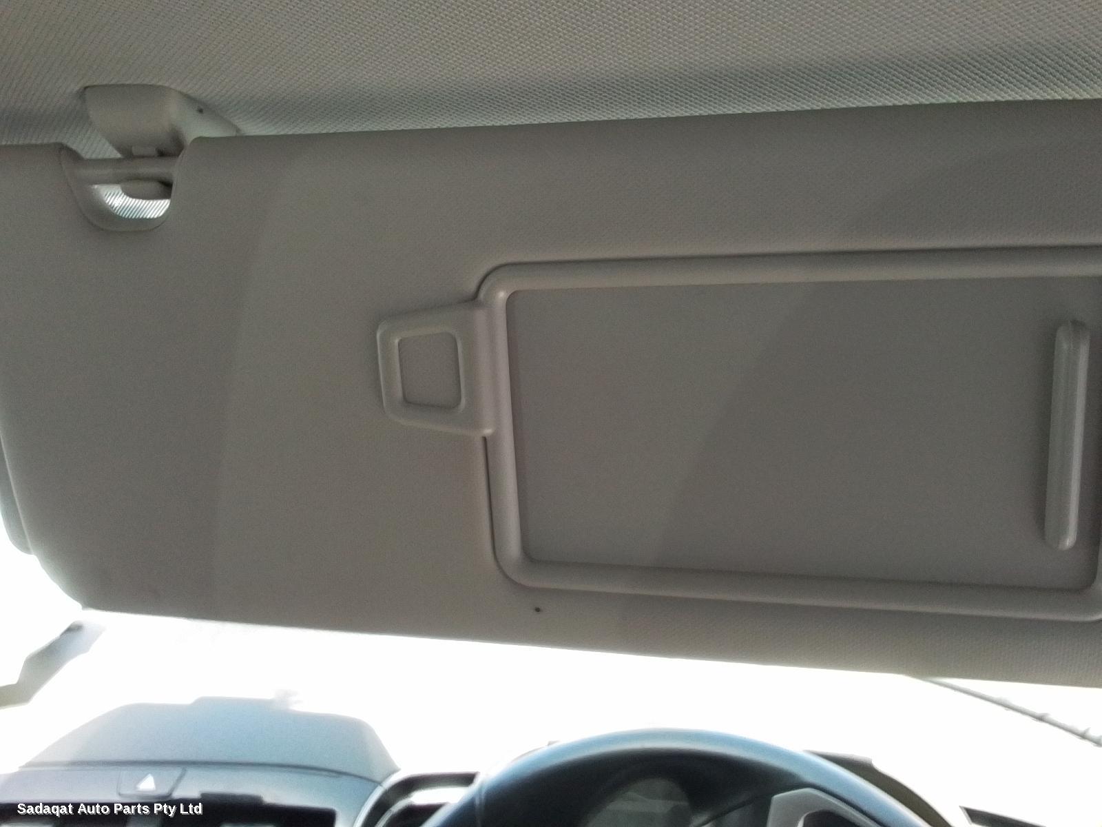 Hyundai Tucson Left Front Door Window