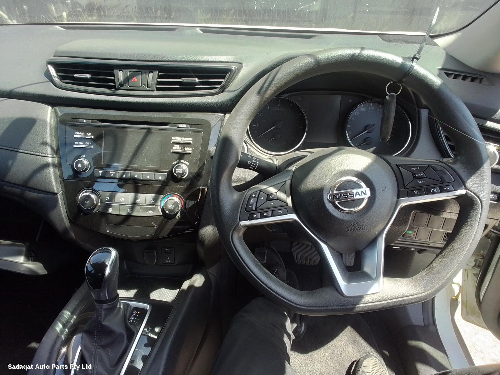 Nissan Xtrail Right Front Door