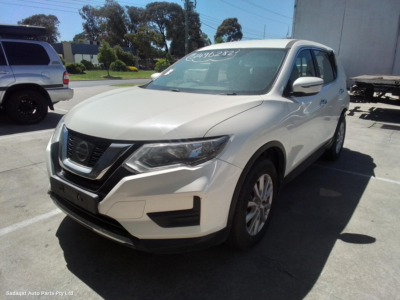 Nissan Xtrail Right Front Door