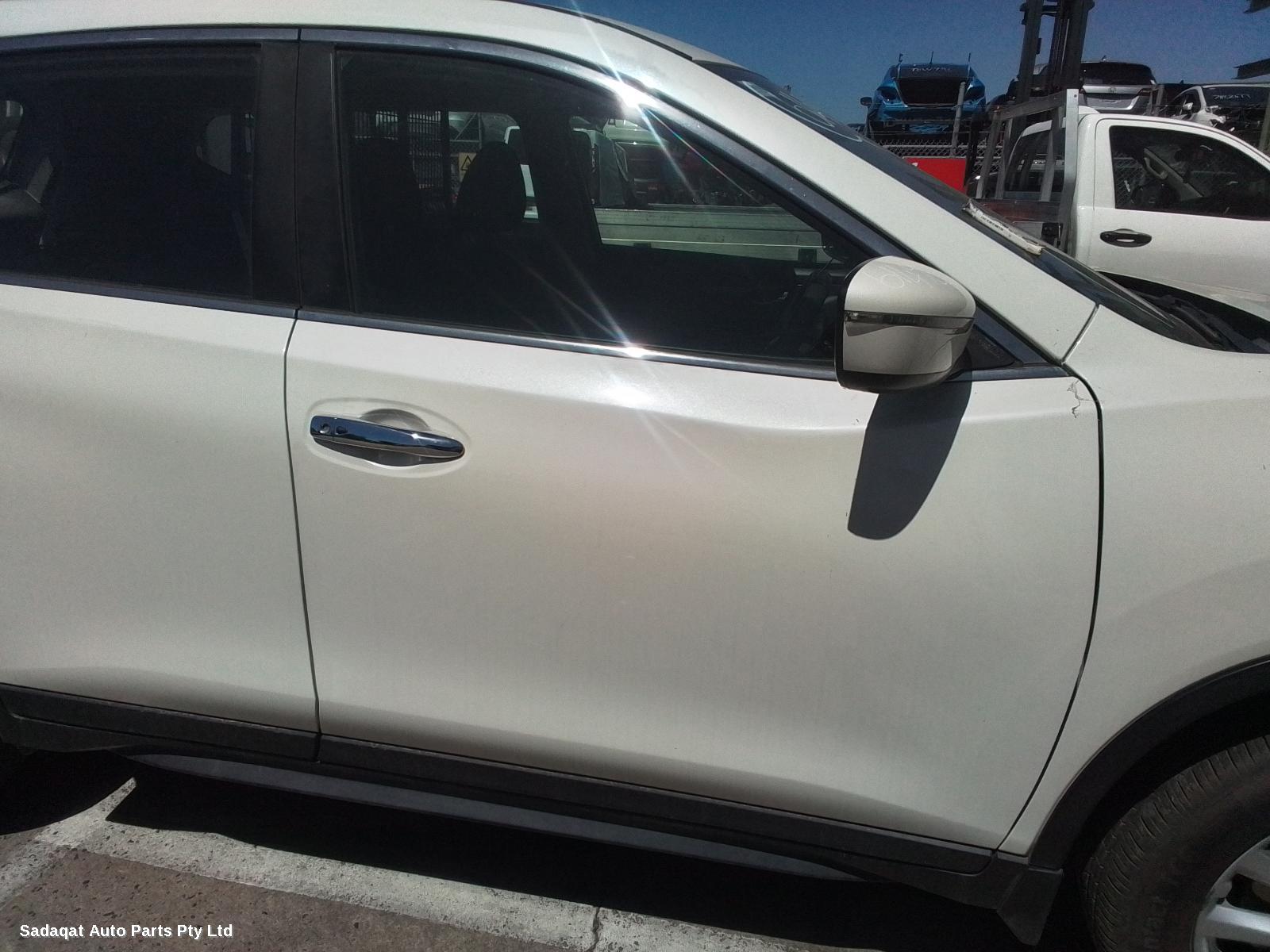 Nissan Xtrail Right Front Door