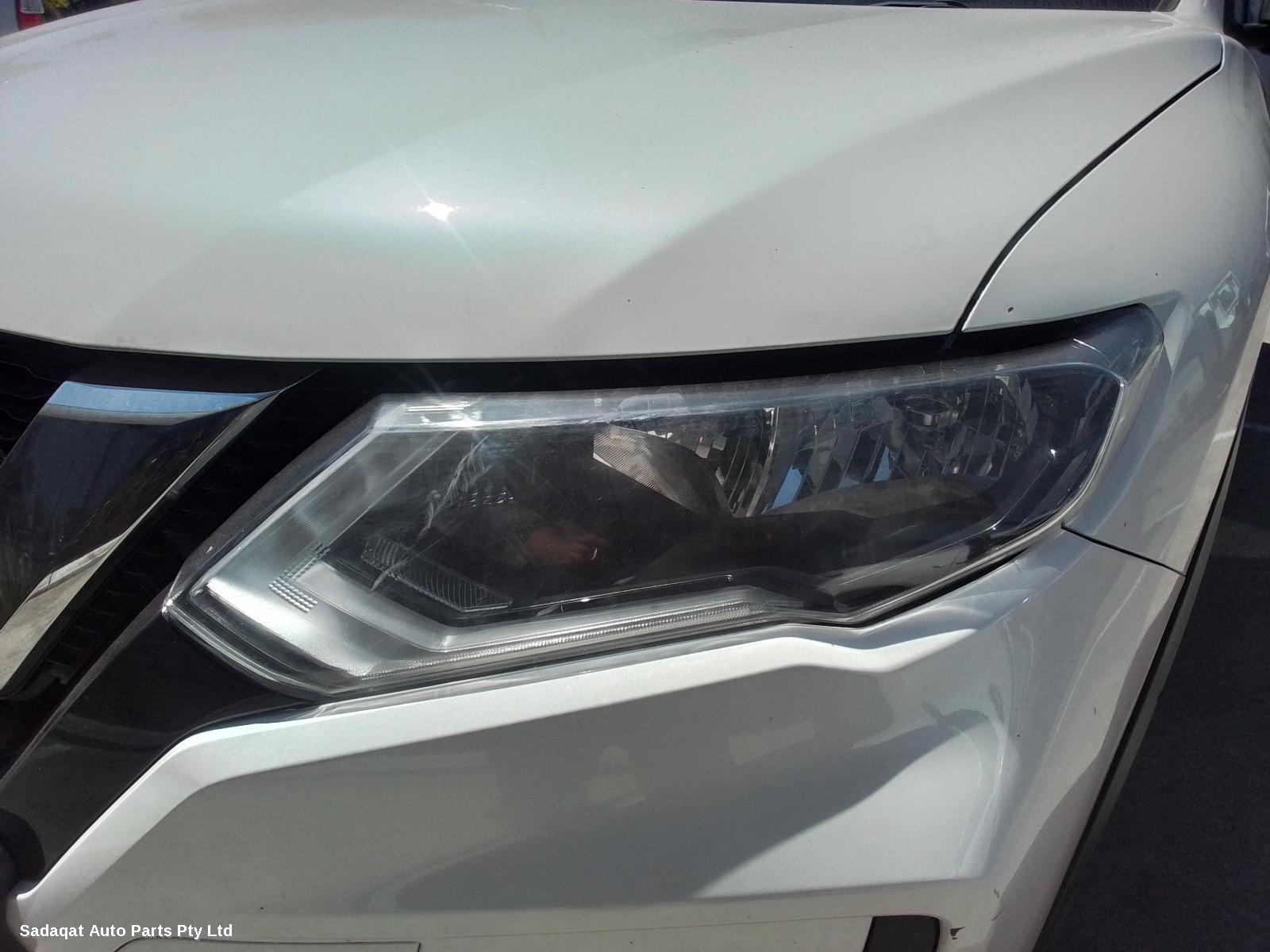 Nissan Xtrail Right Front Door