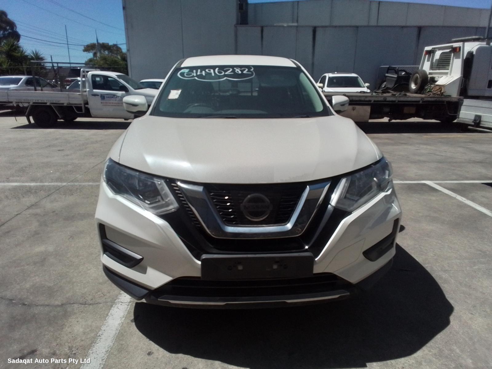 Nissan Xtrail Right Front Door