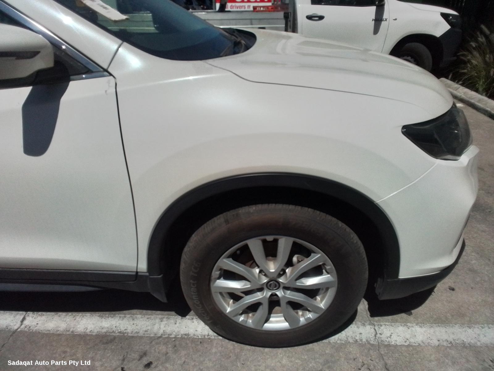 Nissan Xtrail Right Front Door