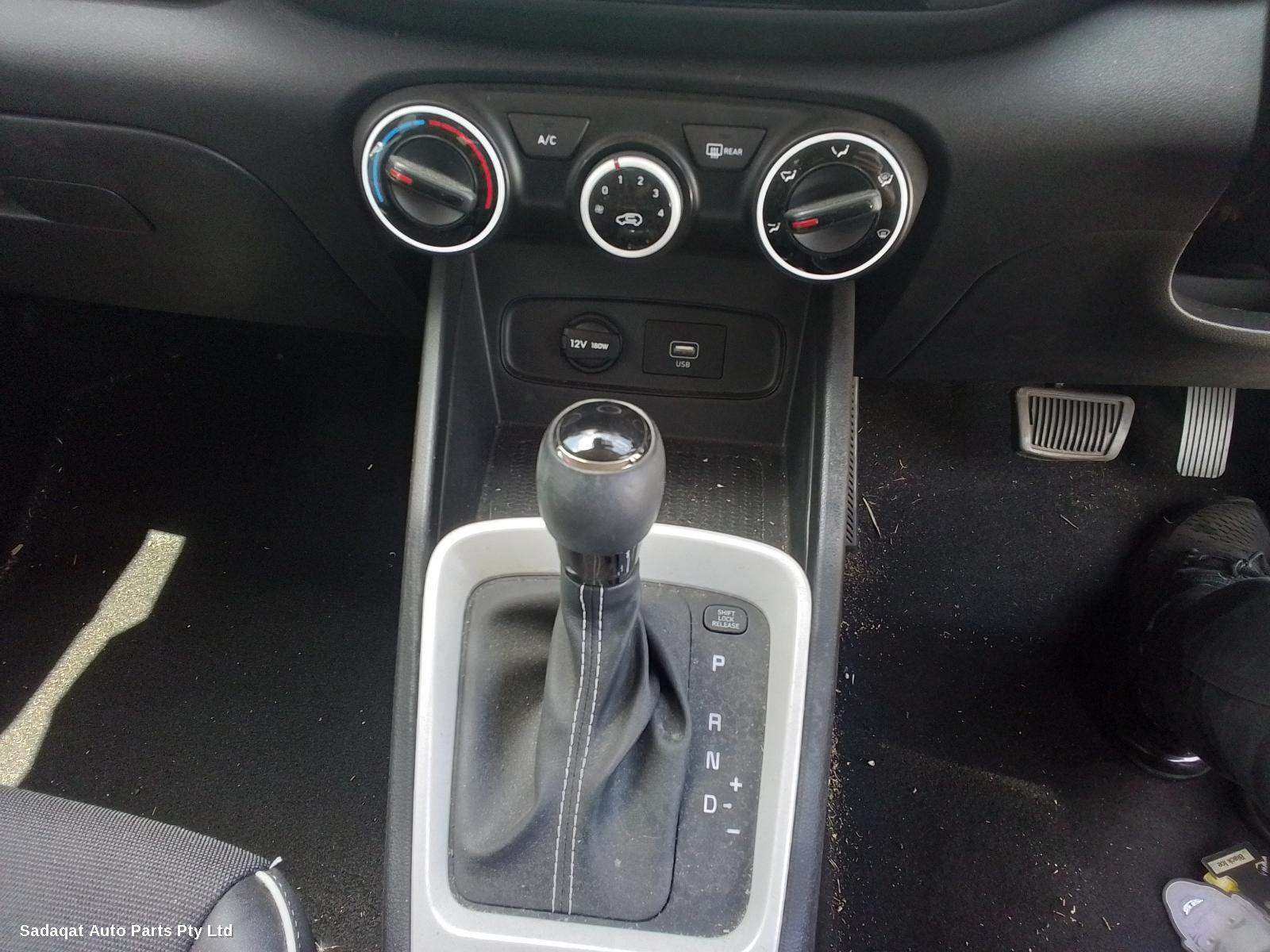 Hyundai Venue Abs Booster Assembly