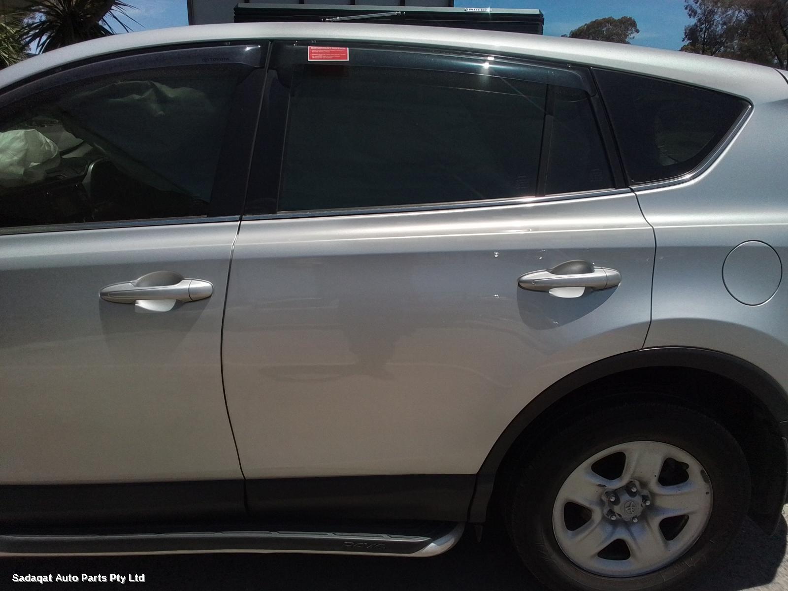 Toyota Rav4 Right Door Mirror