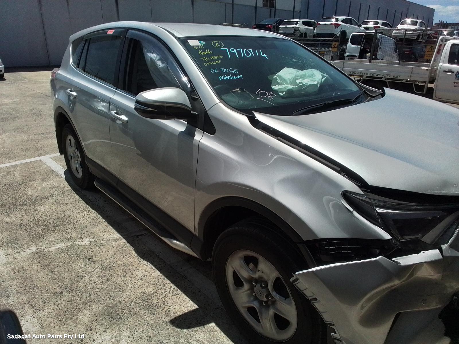 Toyota Rav4 Right Door Mirror