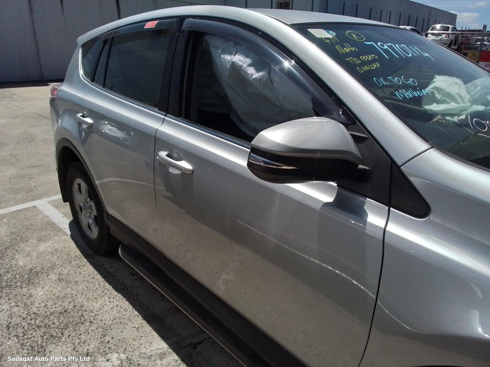 Toyota Rav4 Right Door Mirror