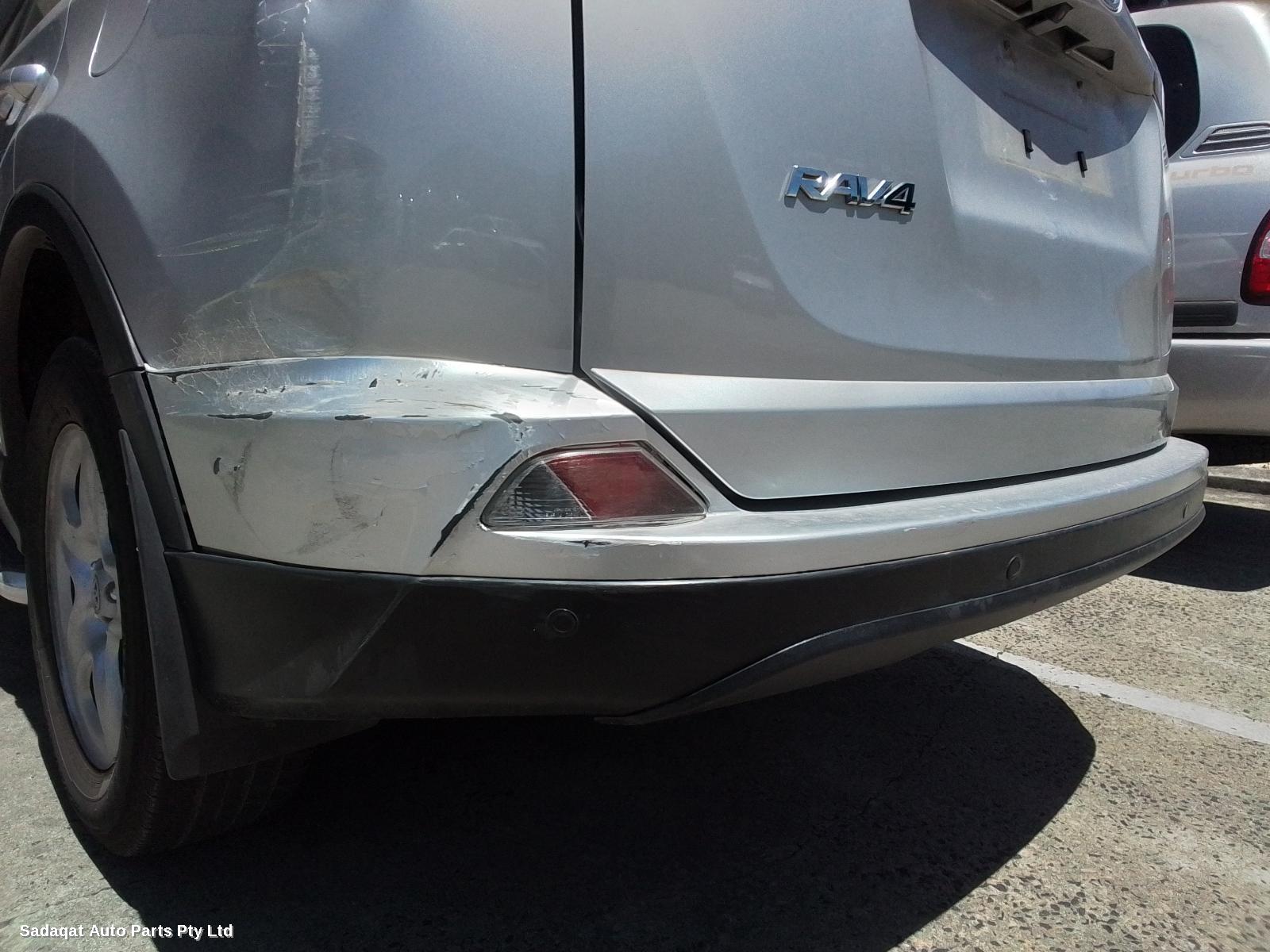 Toyota Rav4 Right Door Mirror