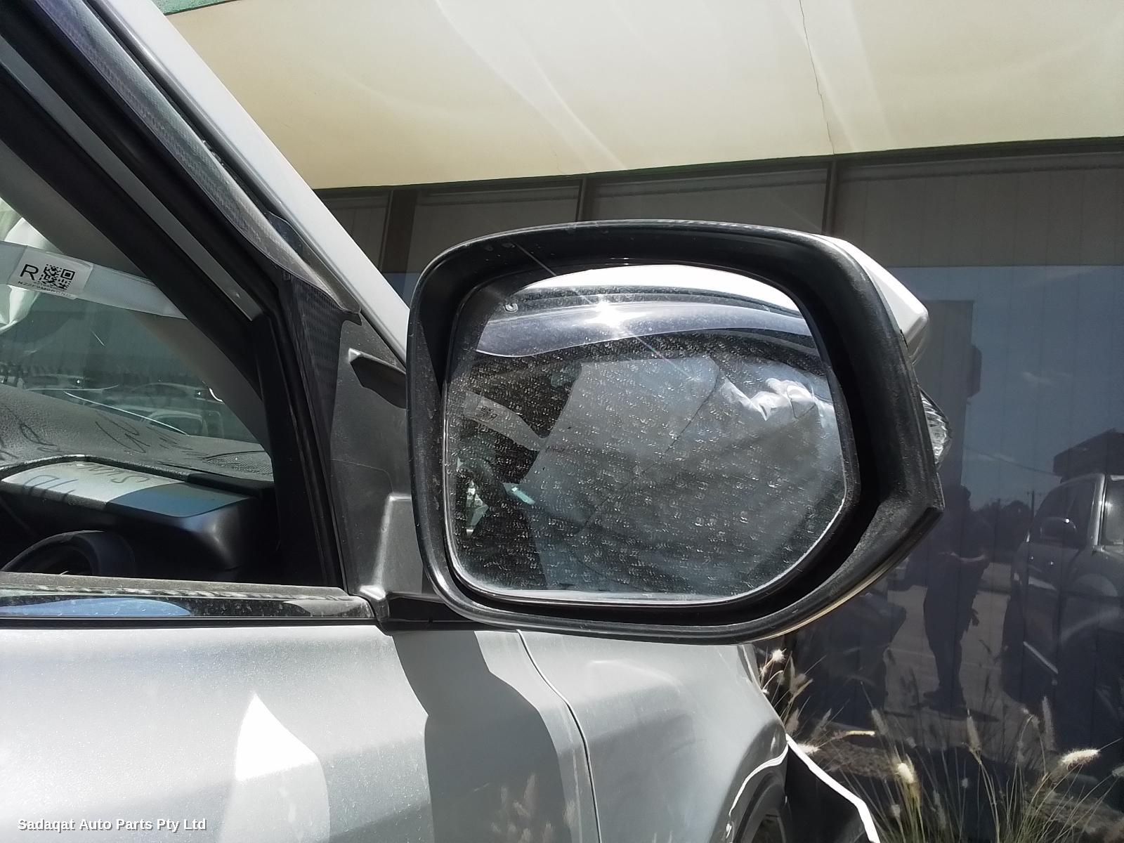 Toyota Rav4 Right Door Mirror