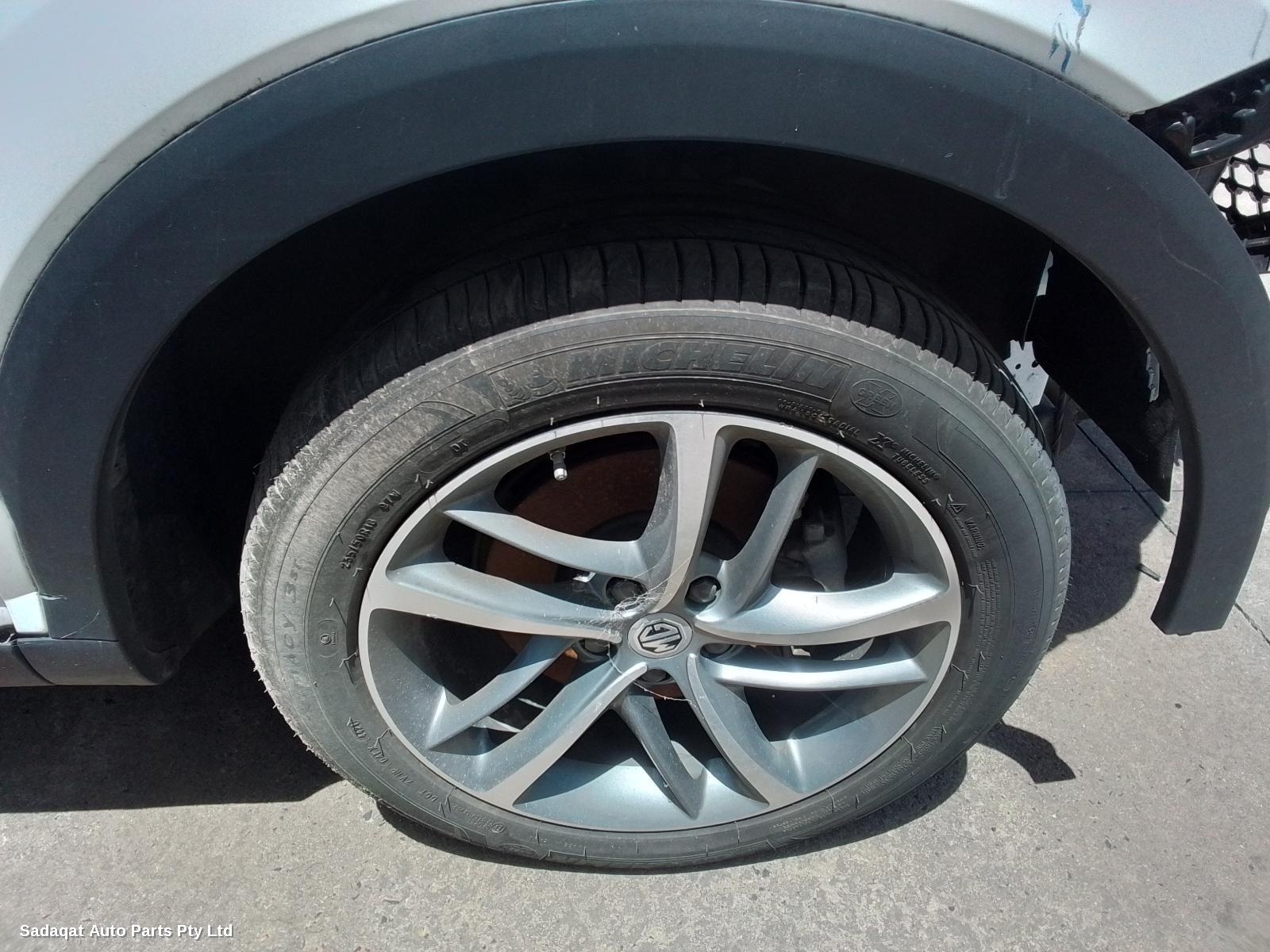 Mg Hs Right Front Door Window