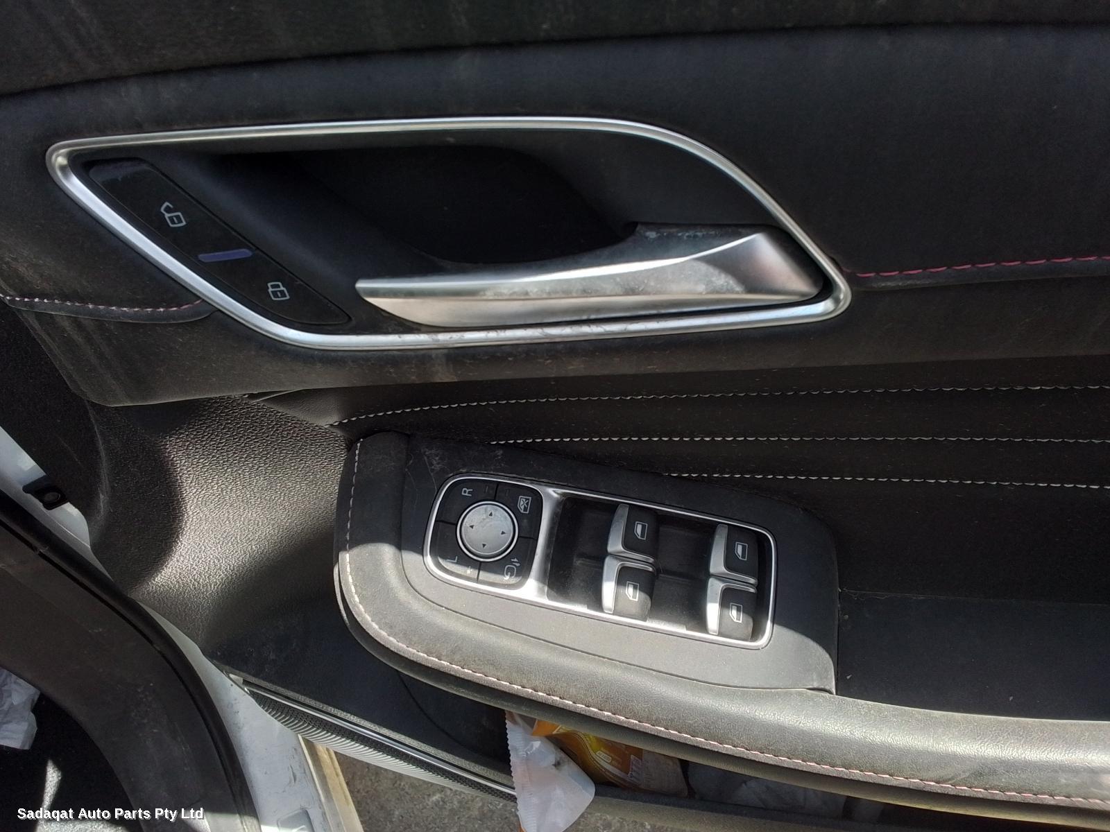 Mg Hs Right Front Door Window