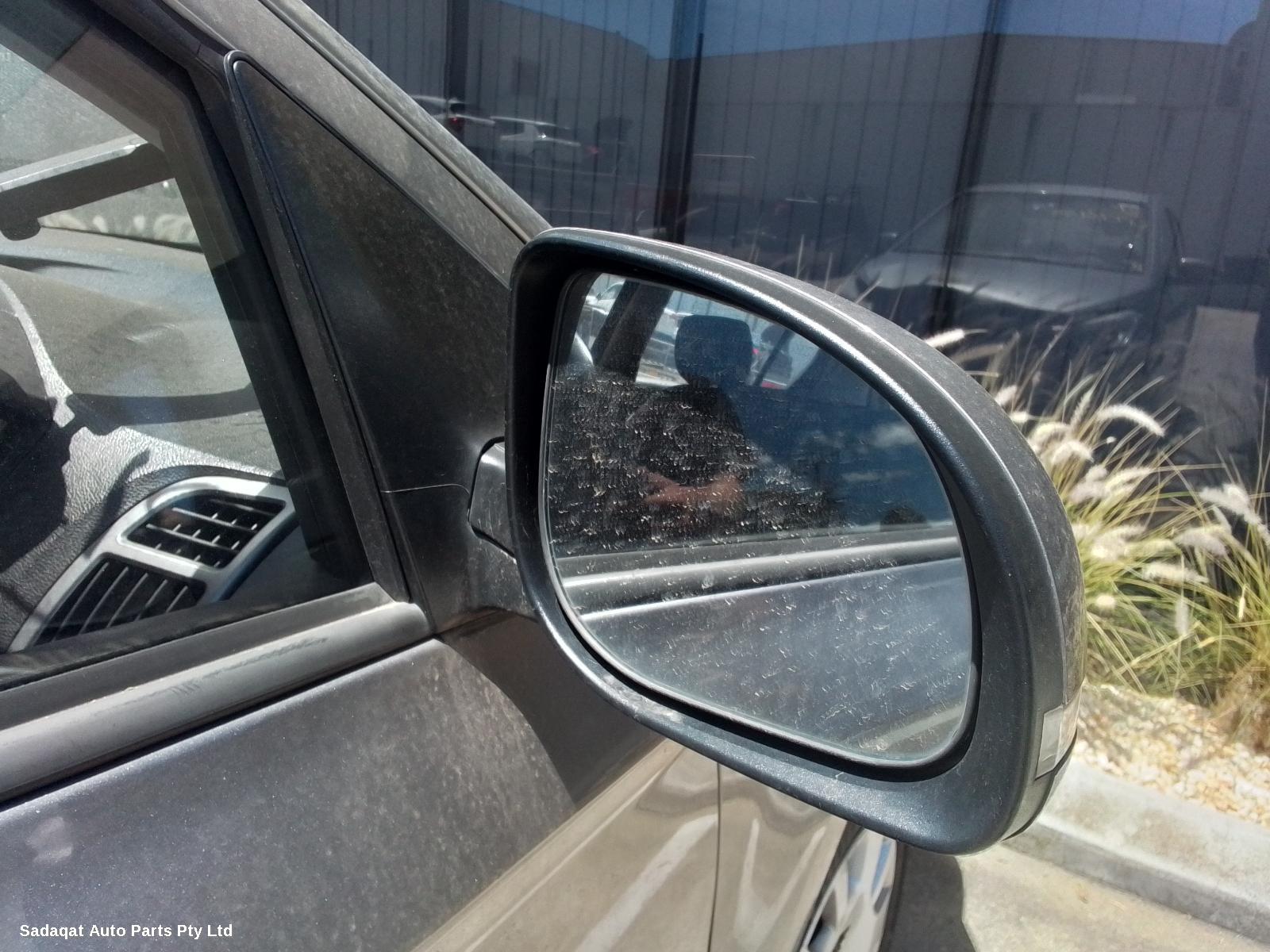 Hyundai I20 Right Door Mirror