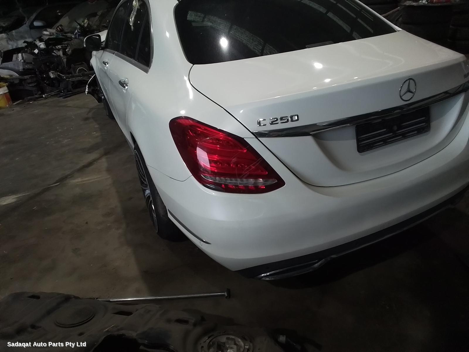Mercedes C Class Right Guard Liner