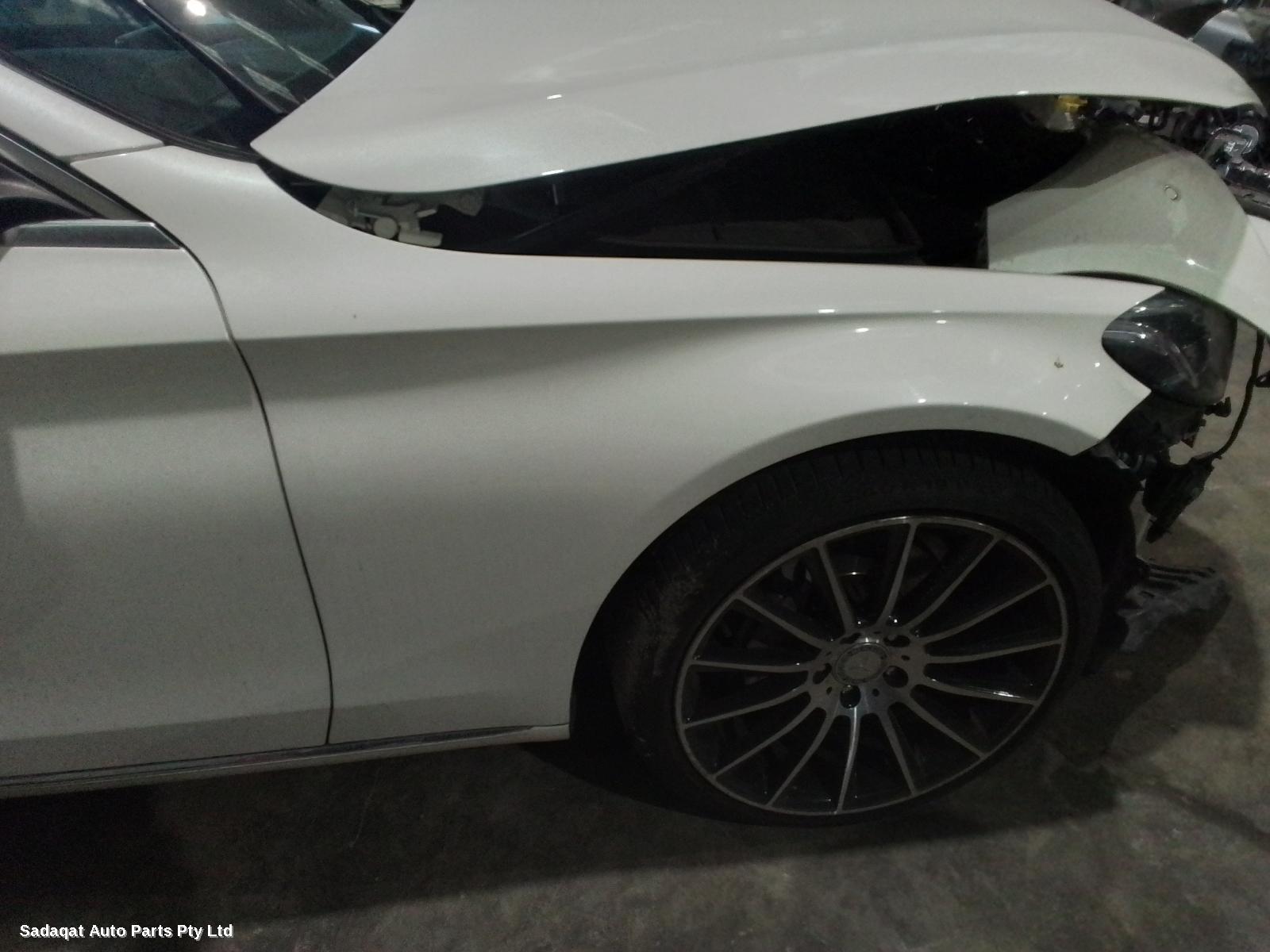 Mercedes C Class Right Guard Liner