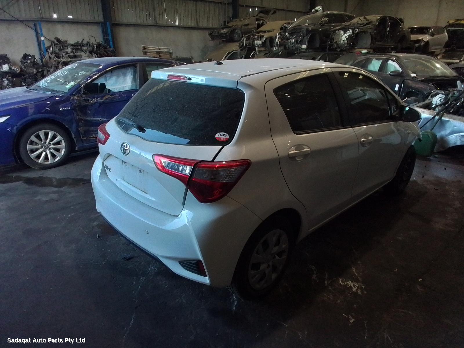 Toyota Yaris Seatbelt/stalk