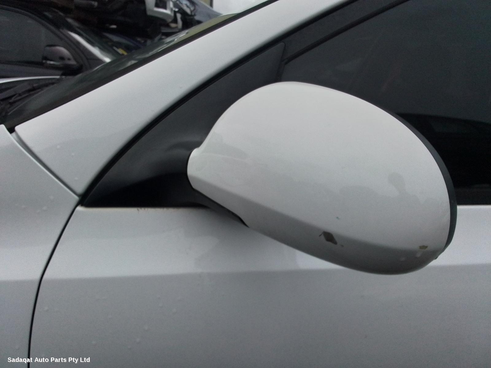 Hyundai I30 Left Door Mirror