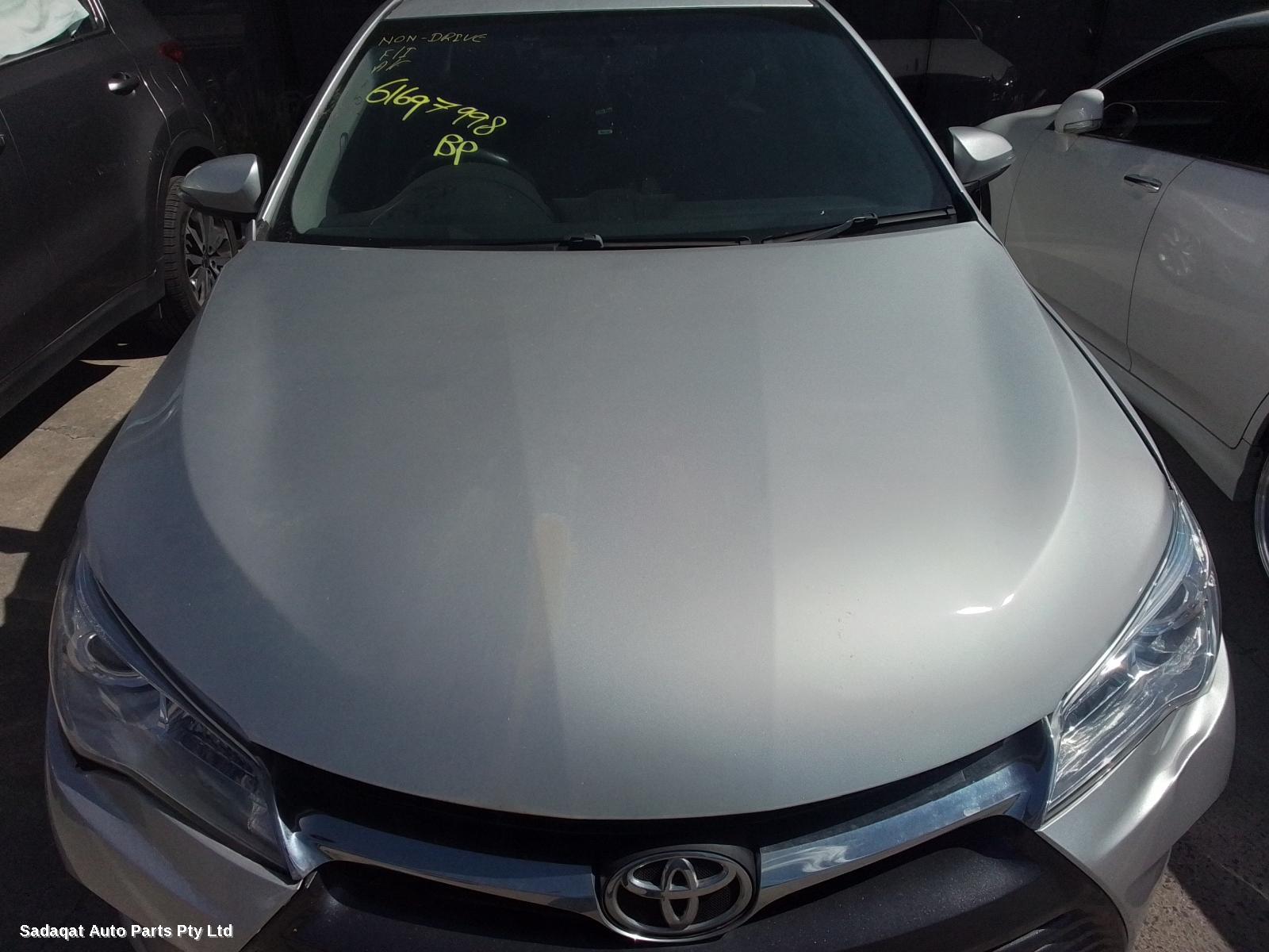 Toyota Camry Rear Garnish