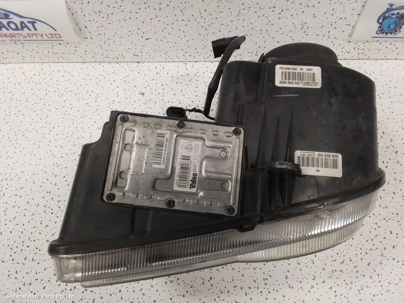 Chrysler 300c Right Headlamp