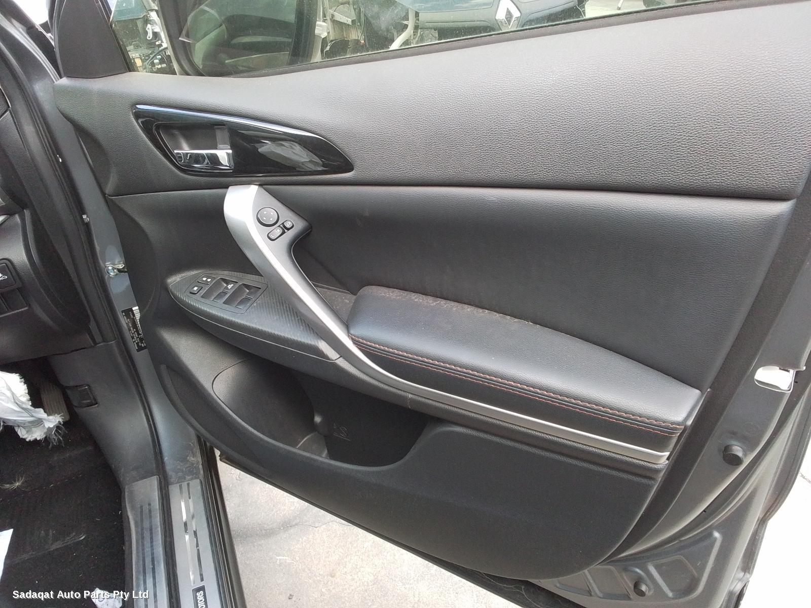 Mitsubishi Eclipse Cross Antenna