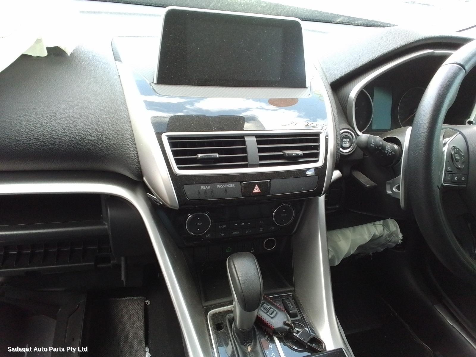 Mitsubishi Eclipse Cross Antenna