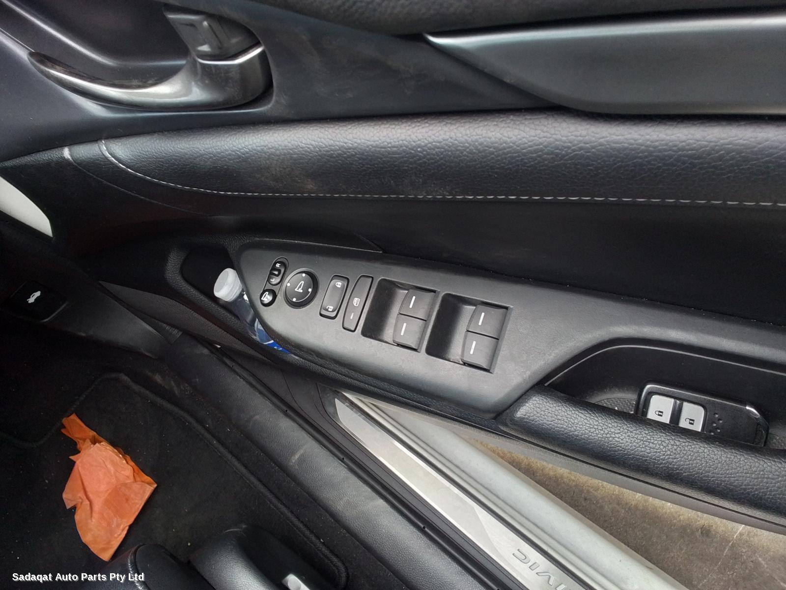 Honda Civic R/bar Bracket/reinfo