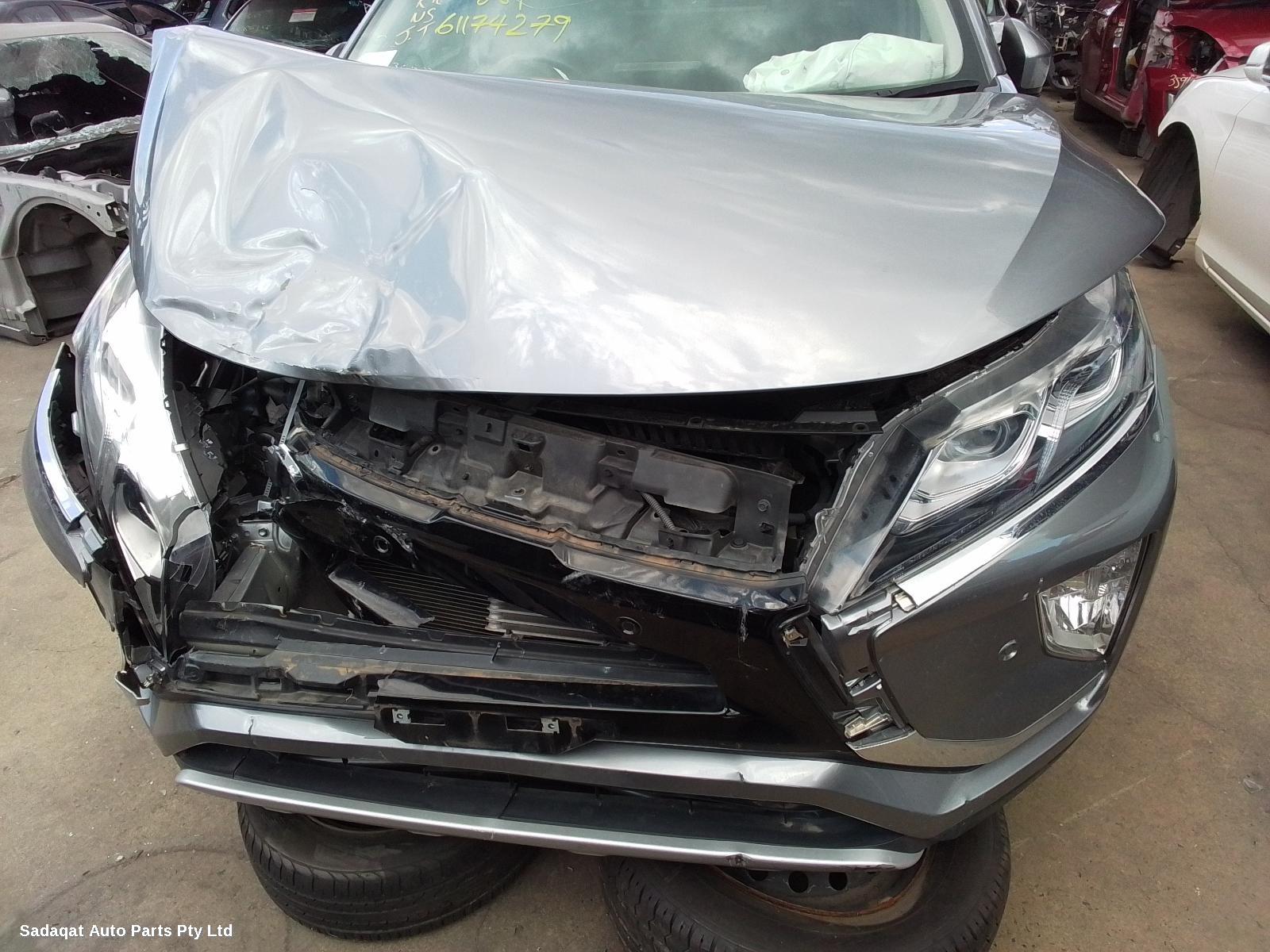 Mitsubishi Eclipse Cross Antenna