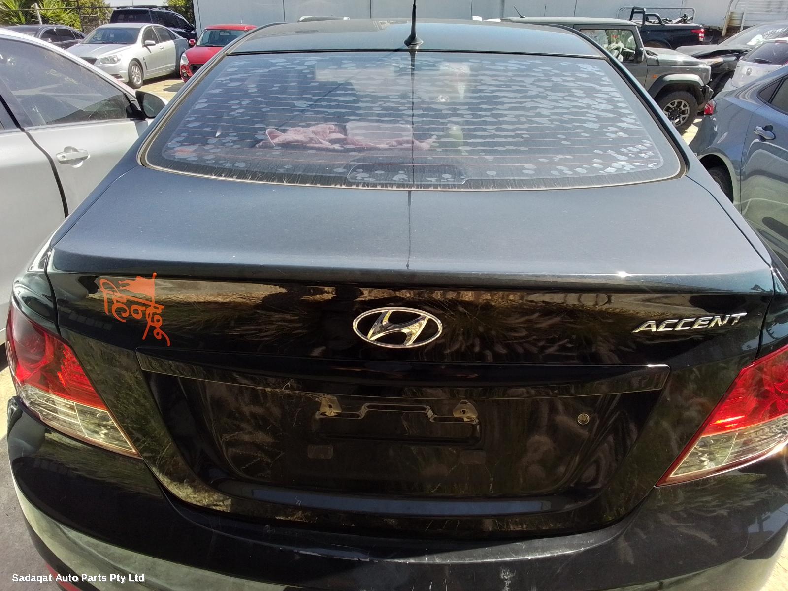 Hyundai Accent Bootlid/tailgate