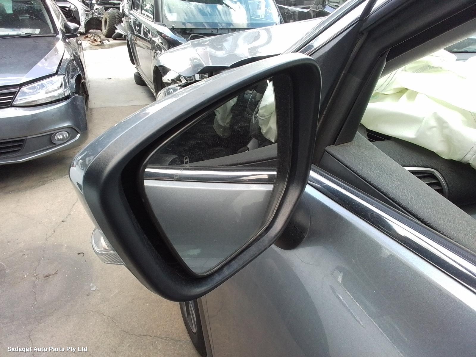 Mitsubishi Eclipse Cross Antenna