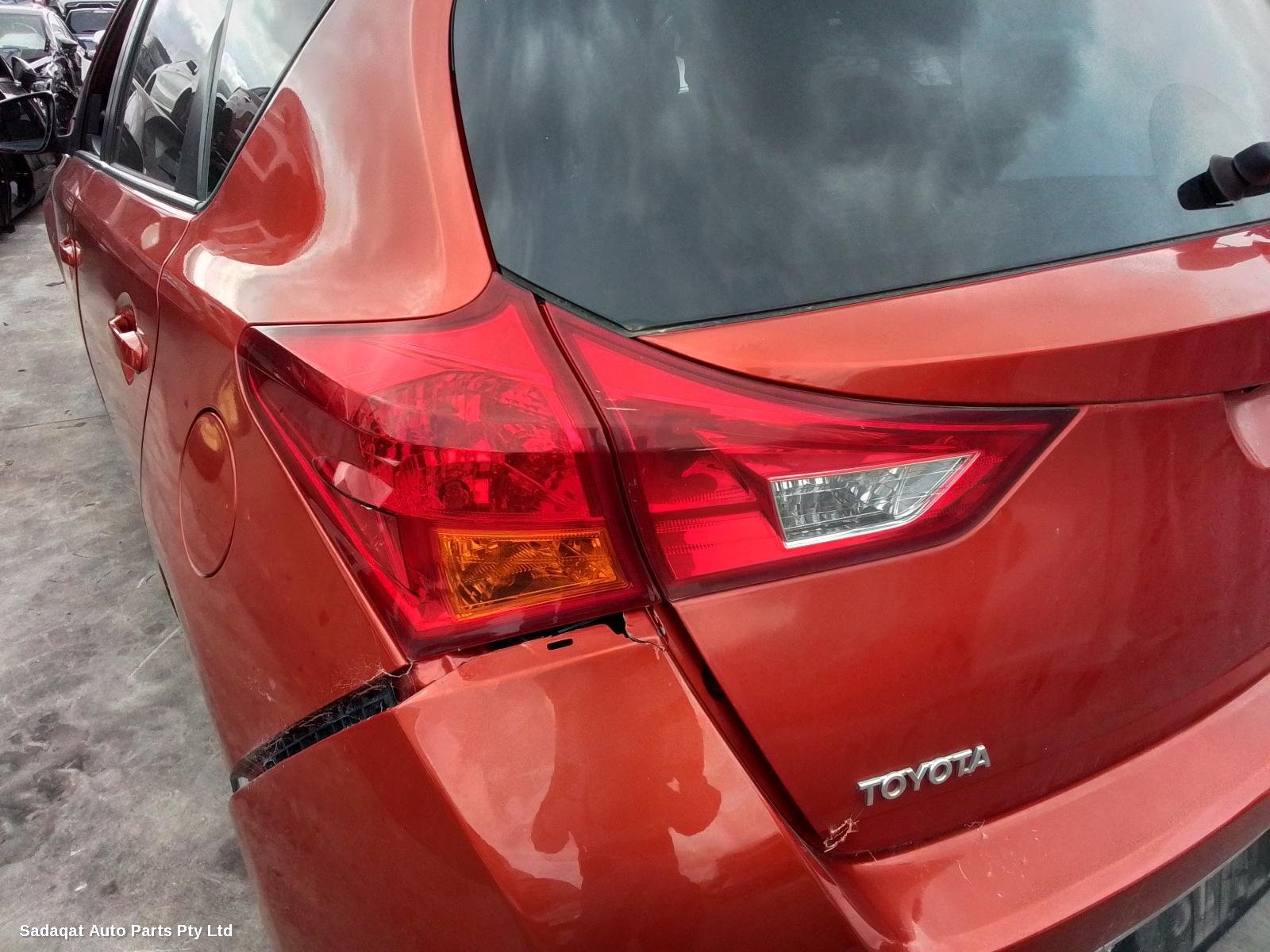 Toyota Corolla Bonnet Hinge/strut