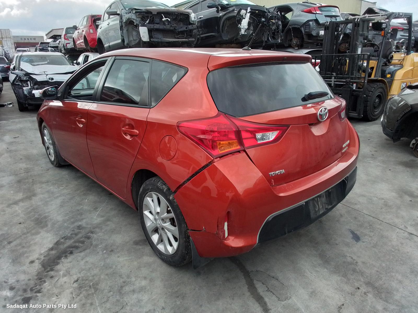 Toyota Corolla Bonnet Hinge/strut