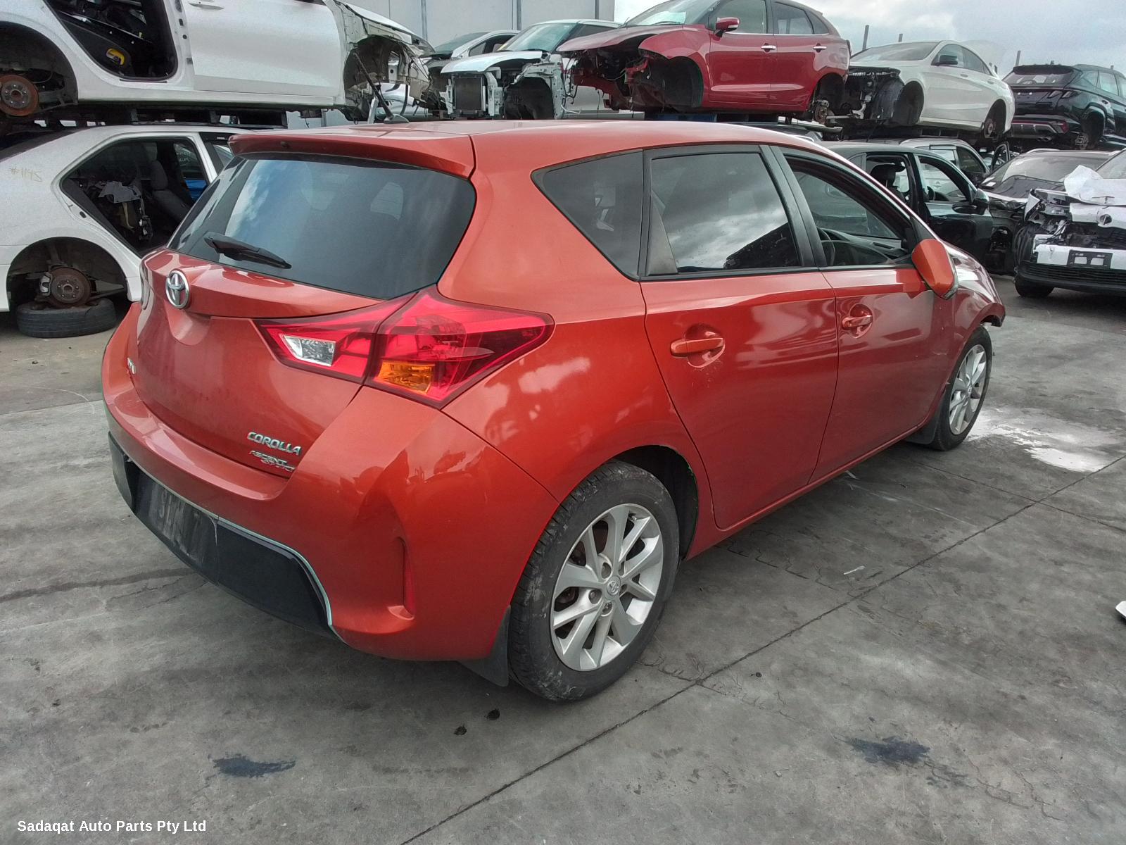 Toyota Corolla Bonnet Hinge/strut